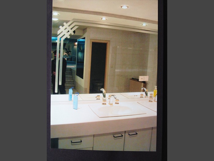 9 of 38 &nbsp;&nbsp;&nbsp;|&nbsp;&nbsp;&nbsp; Modern Concrete Bathroom - Vanity Top