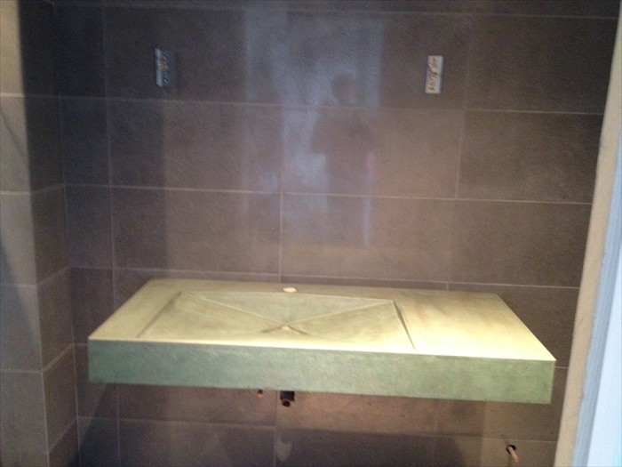 11 of 38 &nbsp;&nbsp;&nbsp;|&nbsp;&nbsp;&nbsp; Remodeled Bath - Floating Concrete Sink