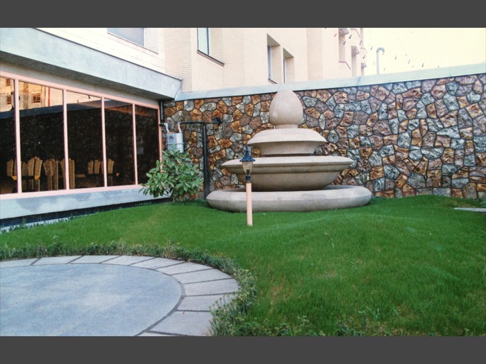 14 of 30 &nbsp;&nbsp;&nbsp;|&nbsp;&nbsp;&nbsp; Concrete Water Fountain