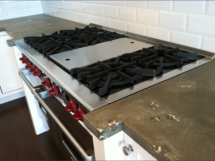 18 of 30 &nbsp;&nbsp;&nbsp;|&nbsp;&nbsp;&nbsp; Custom Concrete Countertop - Shell Inlay