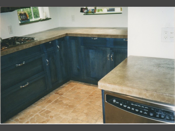 26 of 30    |    Rustic Kitchen - Concrete Countertop - Acid Stain