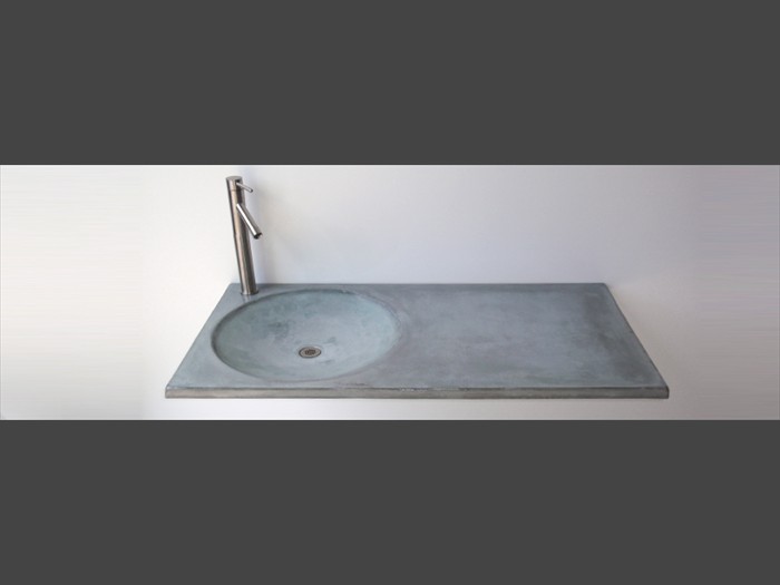24 of 38 &nbsp;&nbsp;&nbsp;|&nbsp;&nbsp;&nbsp; Gray Bathroom Countertop - Indented Sink